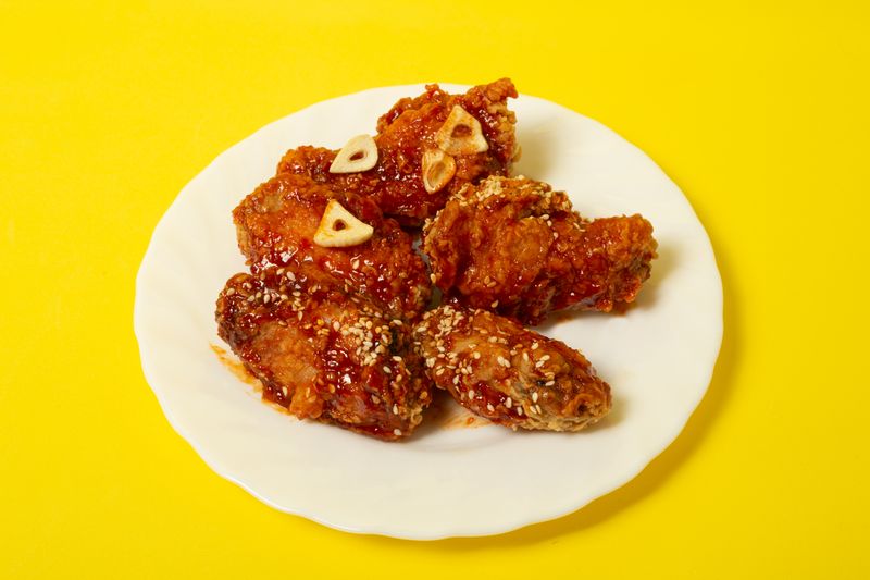 buffalo tenders sauced
